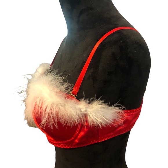 Santa Baby Red Fur Lined Multi Way Bra size XL - Picture 6 of 8